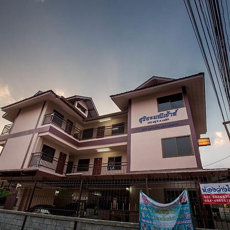 Отель Suriyamanee House Маэ-Рим Экстерьер фото